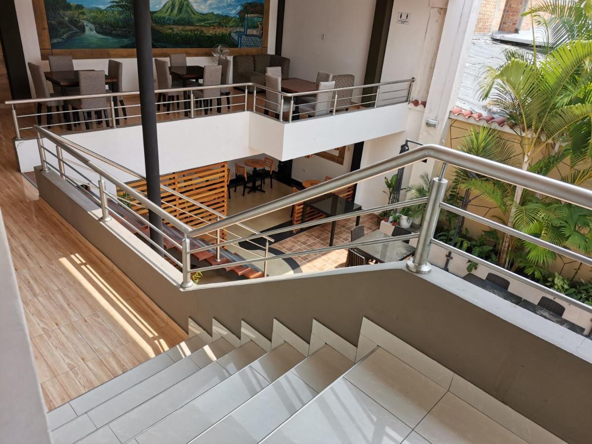 Murano Hotel Moyobamba Extérieur photo