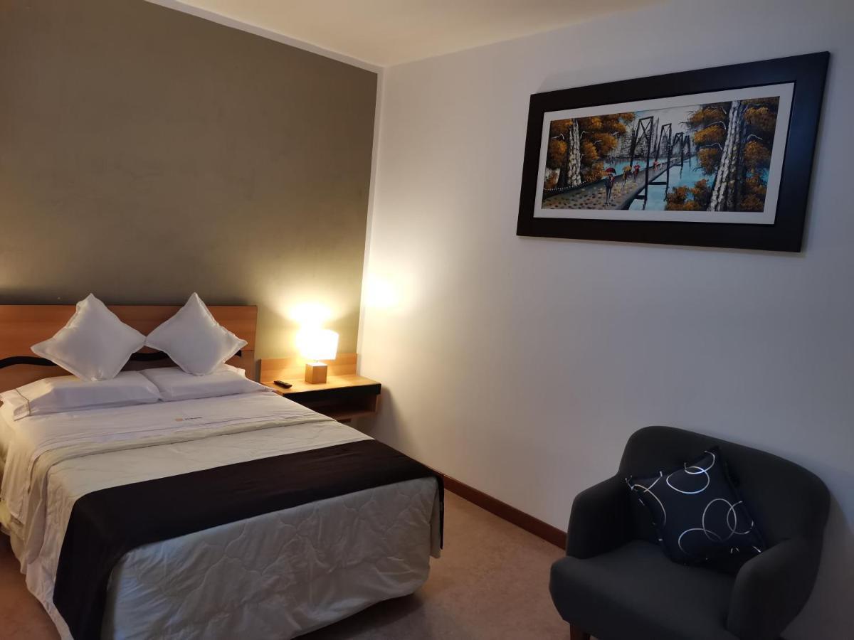 Murano Hotel Moyobamba Extérieur photo